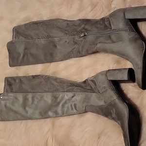 Liz Claiborne Knee Boots size 8